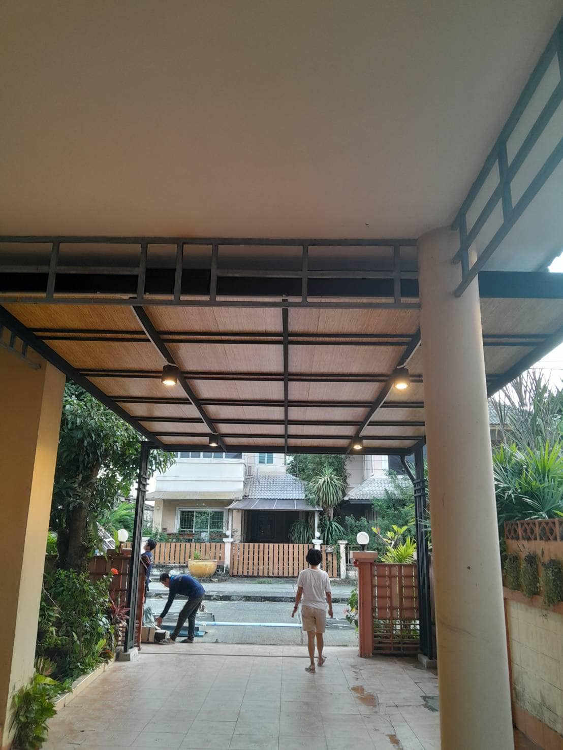 29 - https://เอนกดีไซน์รับเหมาติดตั้งโครงหลังคา.com | เอนกดีไซน์รับเหมาติดตั้งโครงหลังคา - รับออกแบบตกแต่งและต่อเติมบ้าน แสตนเลส อะลูมิเนียม กระจก และงานเหล็กทุกชนิด สวย ถูกใจ ทันสมัย ตามใจลูกค้า ประเมินงานฟรี